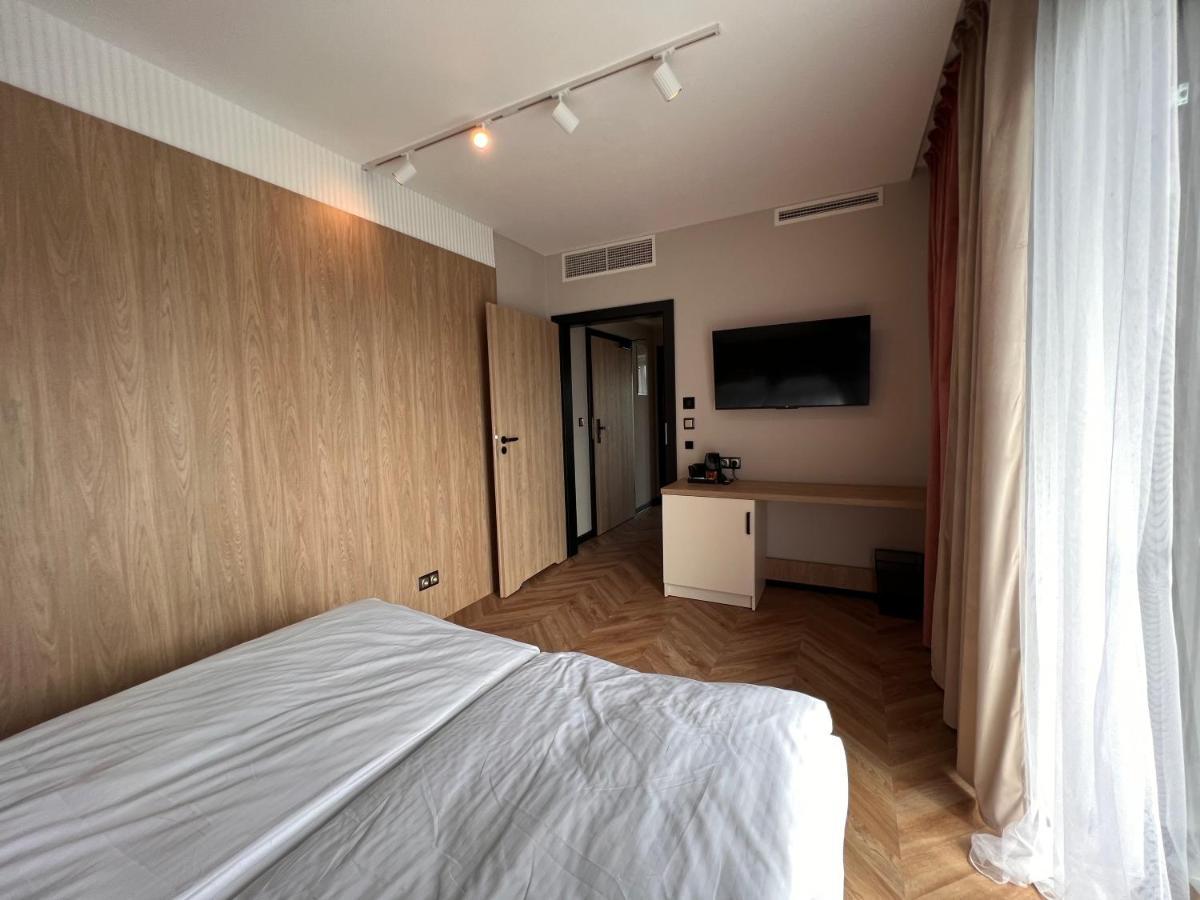 Resto Inn - Smart Apartamenty Blisko Energylandii Polwies 외부 사진