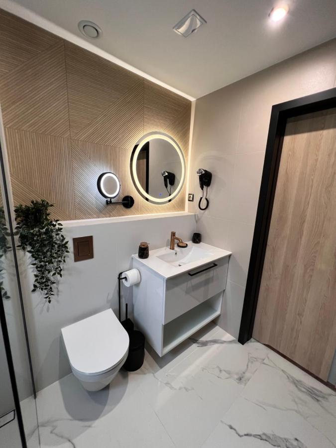 Resto Inn - Smart Apartamenty Blisko Energylandii Polwies 외부 사진