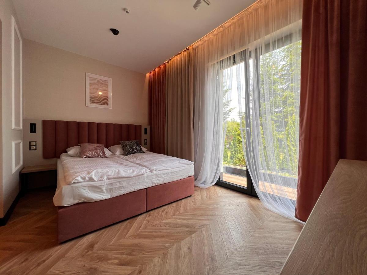 Resto Inn - Smart Apartamenty Blisko Energylandii Polwies 외부 사진