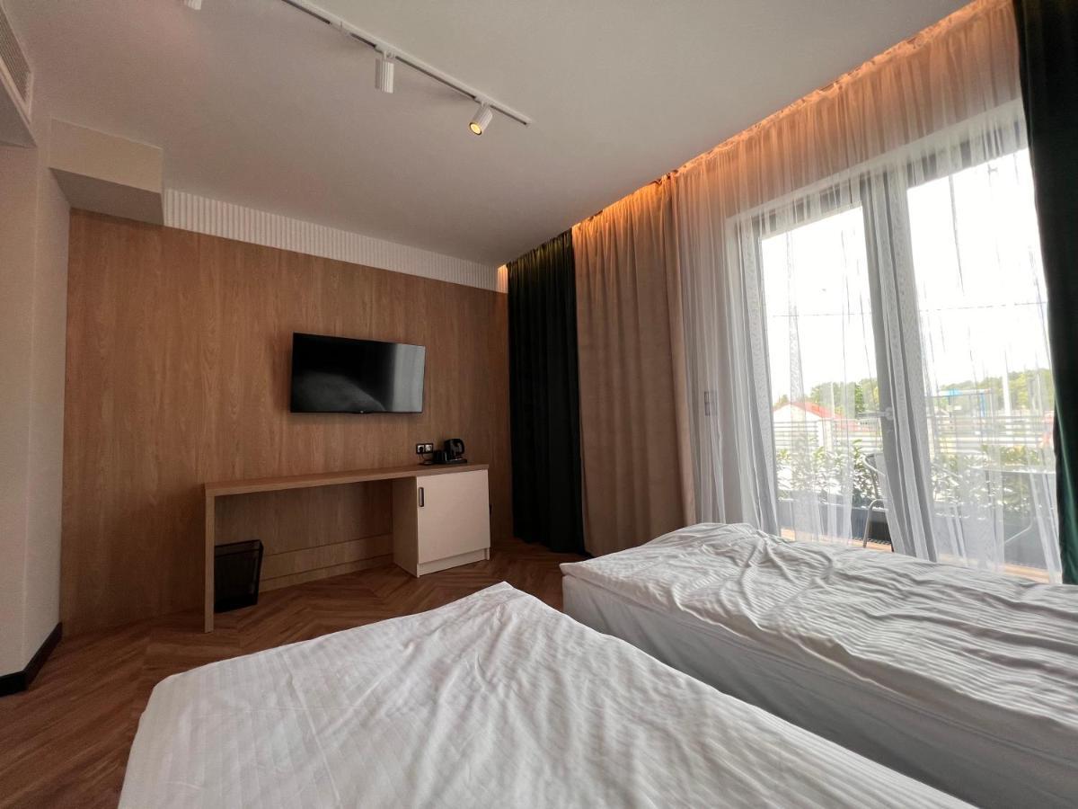 Resto Inn - Smart Apartamenty Blisko Energylandii Polwies 외부 사진