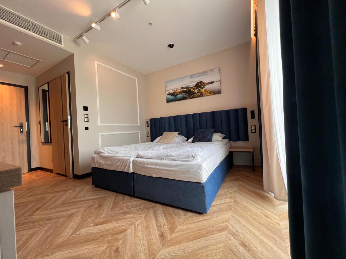 Resto Inn - Smart Apartamenty Blisko Energylandii Polwies 외부 사진